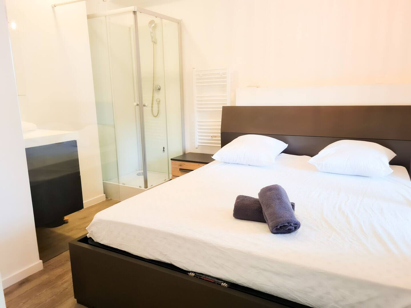 Photo Appartement à vendre à  Nice / Corniche Fleurie 2 pièces, jardin image 5/6