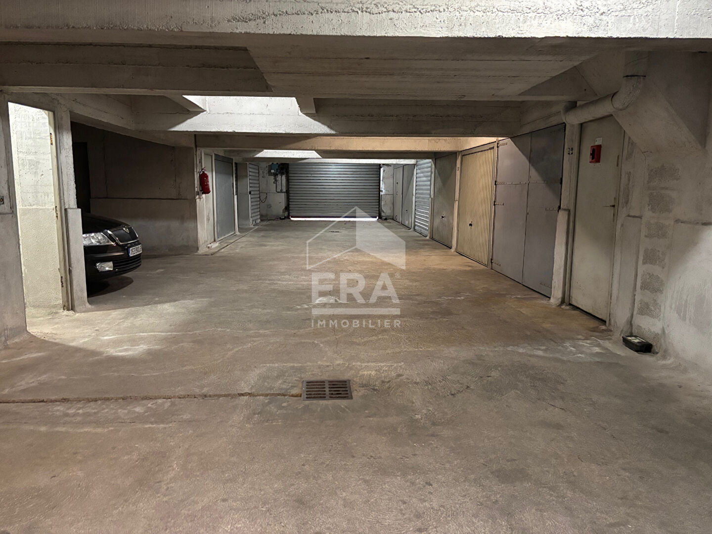 Photo A VENDRE - NICE / FERBER : PARKING SOUS-SOL + CAVE image 2/2