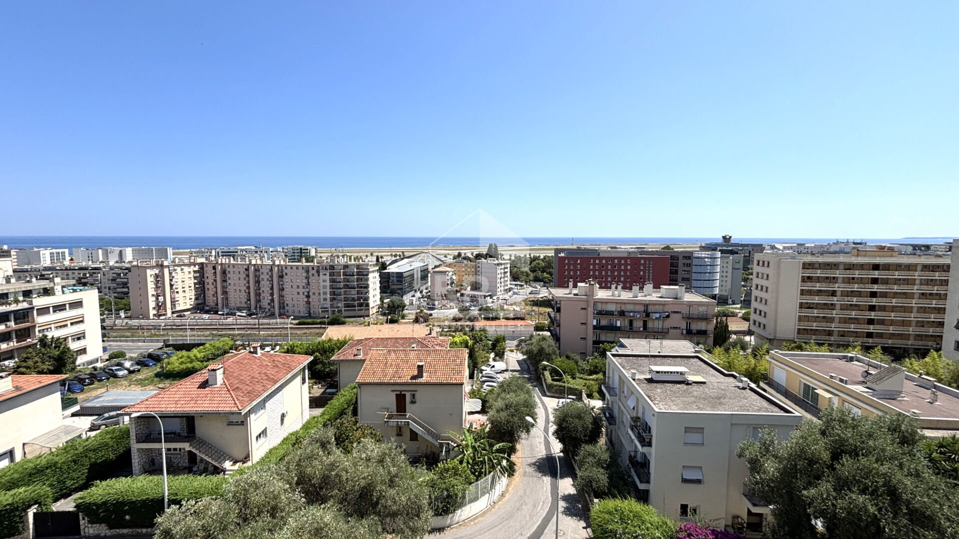A VENDRE - NICE OUEST - Appartement 2 pièces, Dernier étage, Vue mer, Parking privé