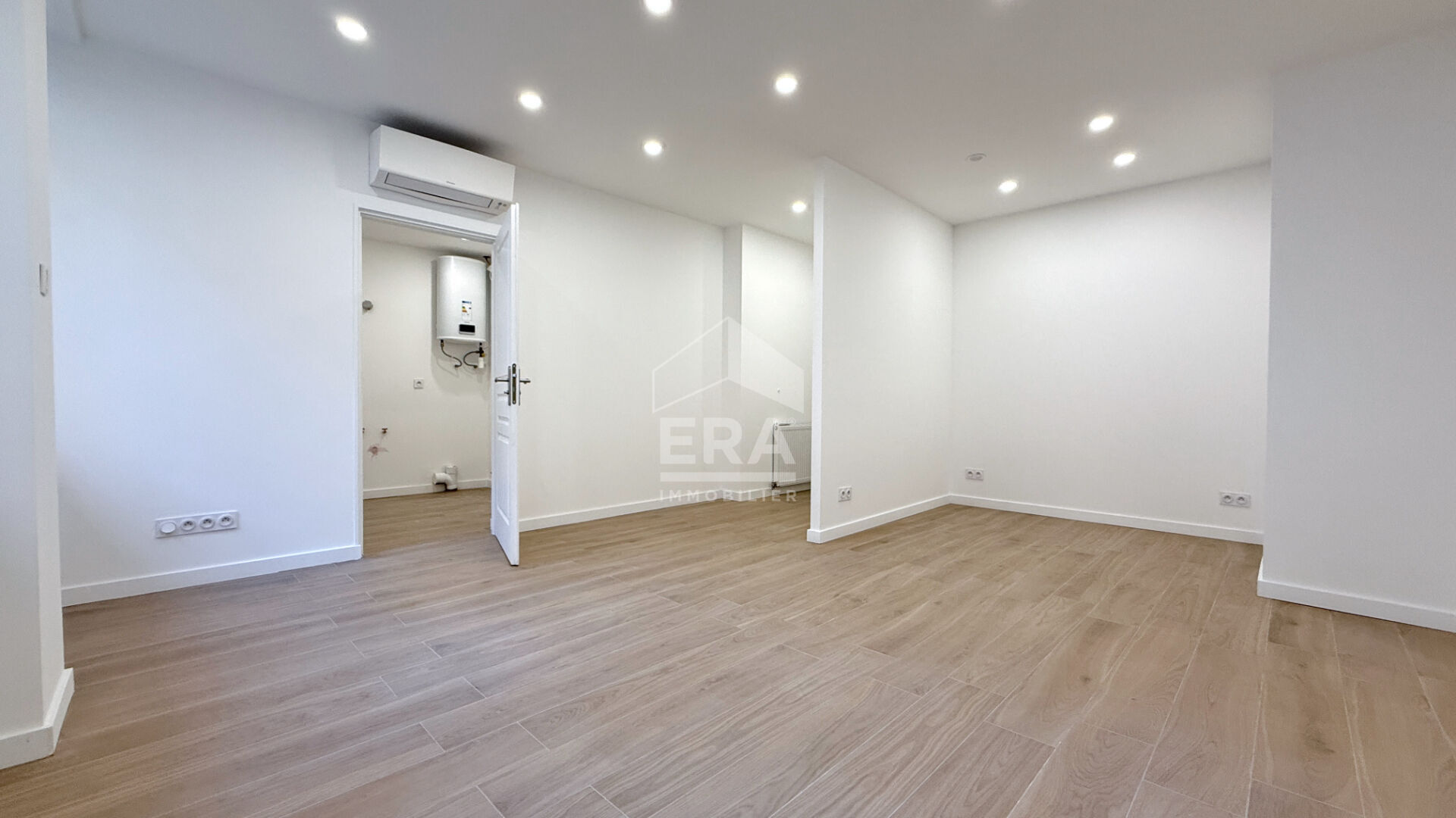 Photo Bureau 30 m2 image 4/6