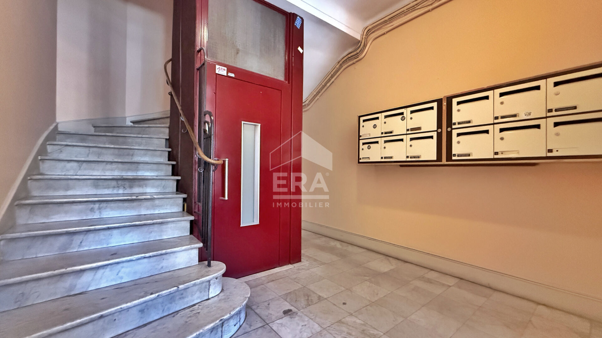 Photo Bureau 30 m2 image 6/6