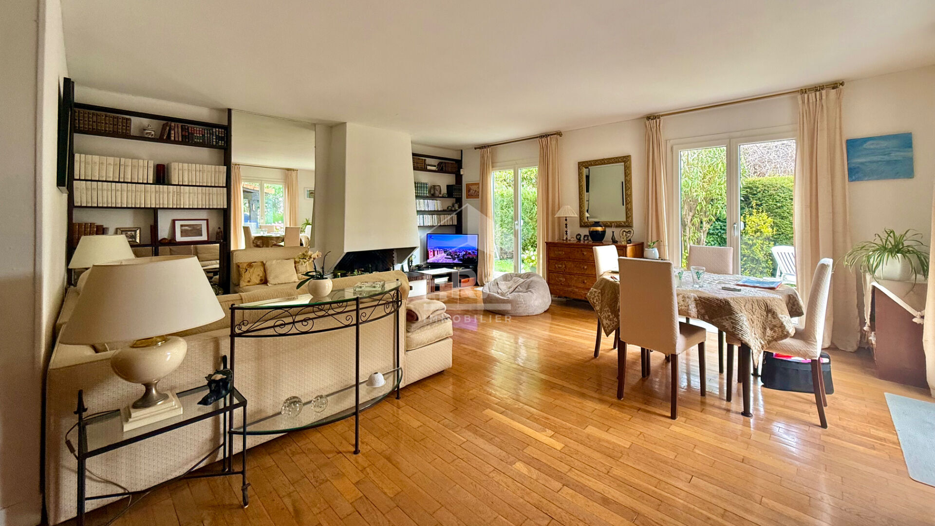 Photo RARE VILLA à vendre à Nice  5 pièces image 5/6