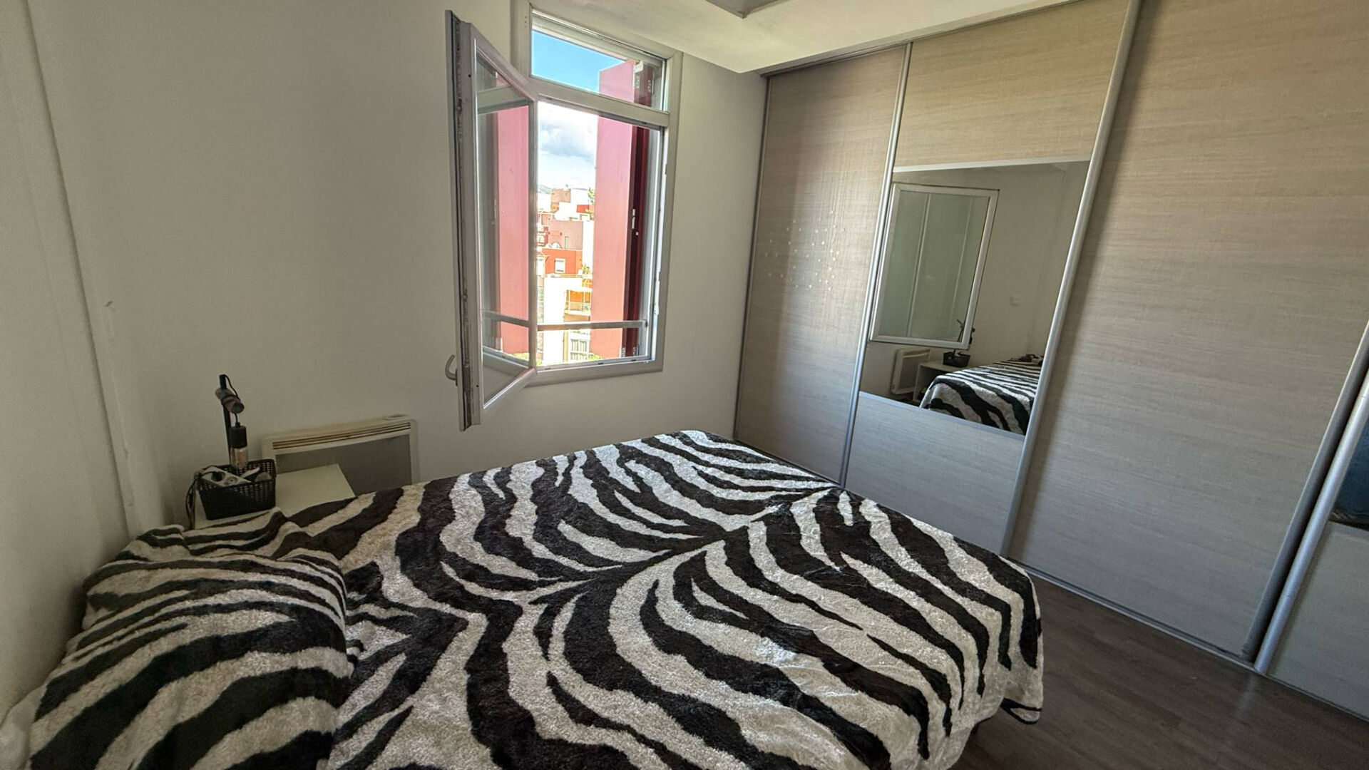 Photo Appartement à vendre à Nice Ouest 2 pièces 48 m2 avec 2 terrasses image 5/6