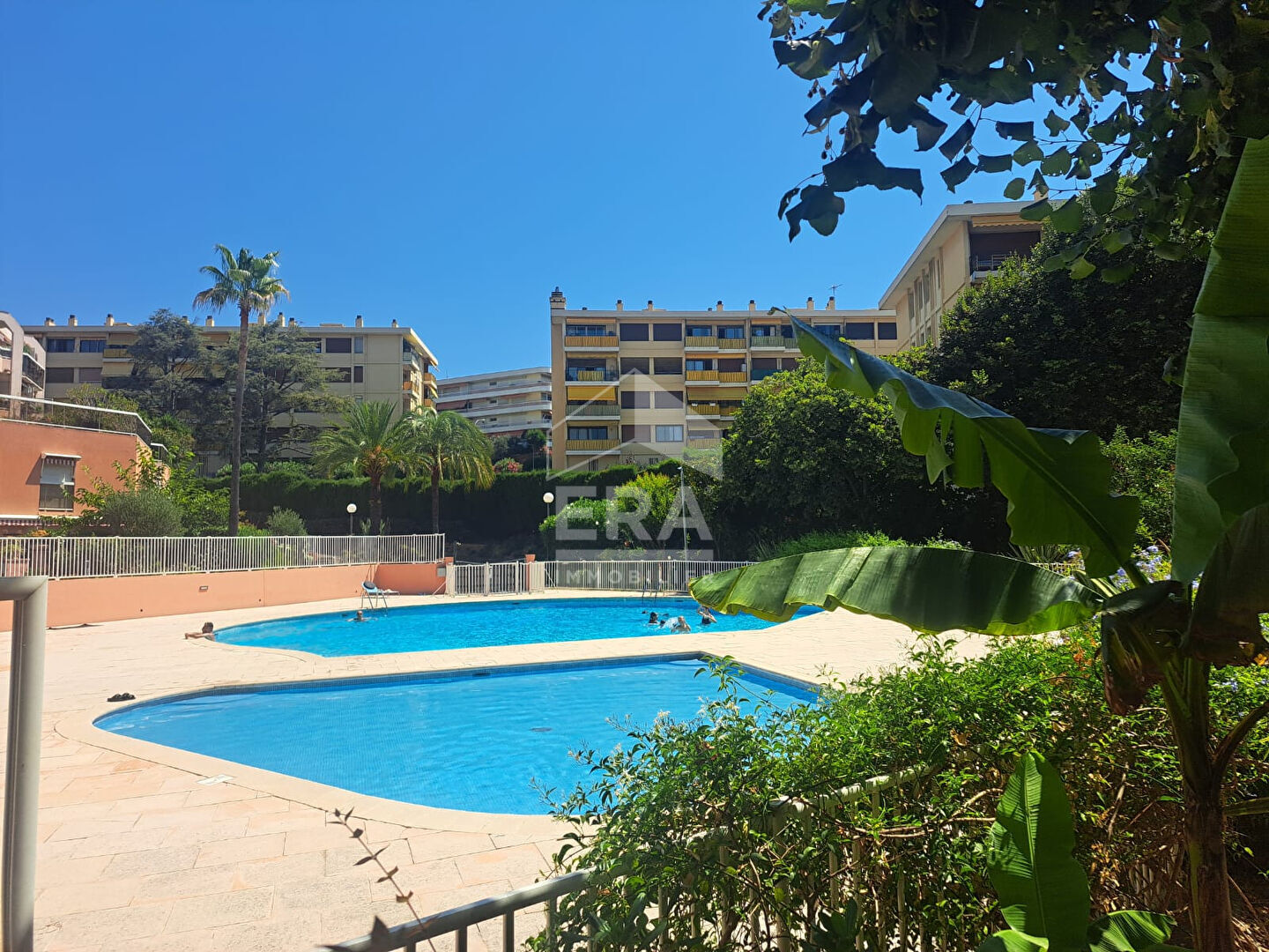 A VENDRE - NICE CORNICHE FLEURIE - F1 31 m2, stationnement