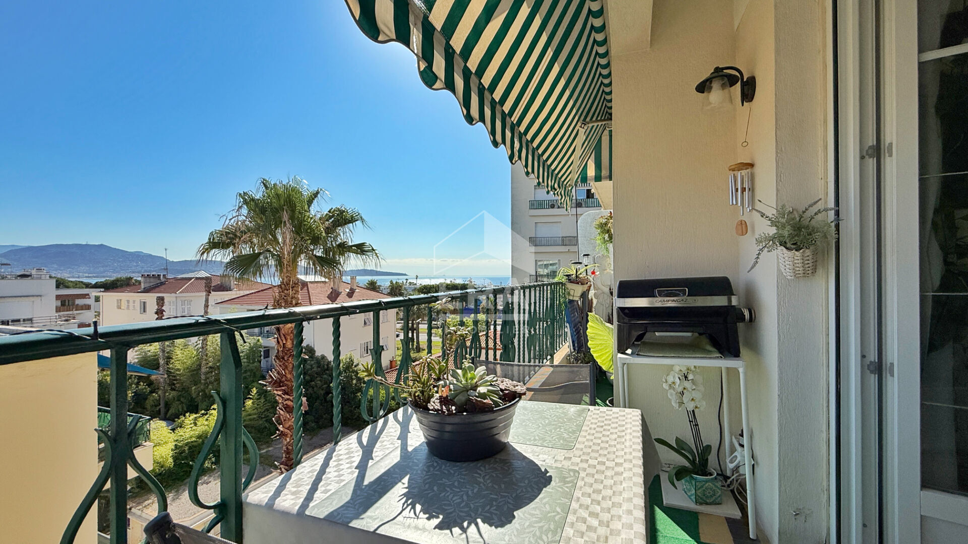 NICE / FERBER 2 pièces 43 m2 vue Mer