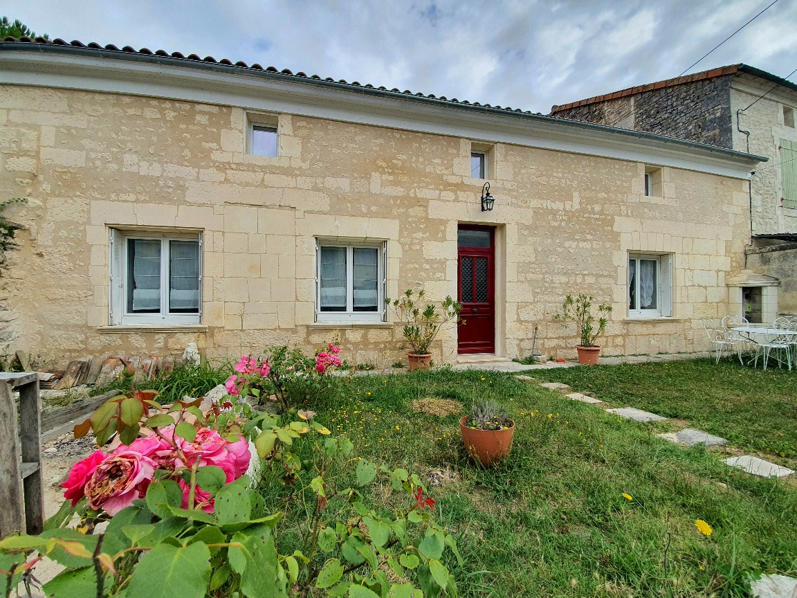 Maison La Couronne 5 pièce(s)