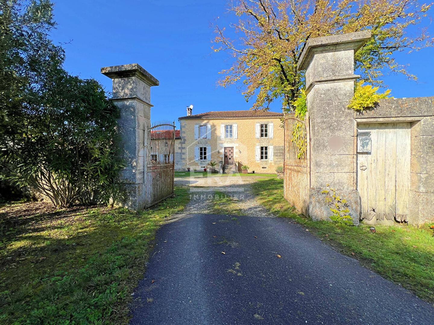 Maison Becheresse 7 pièce(s) 280 m2