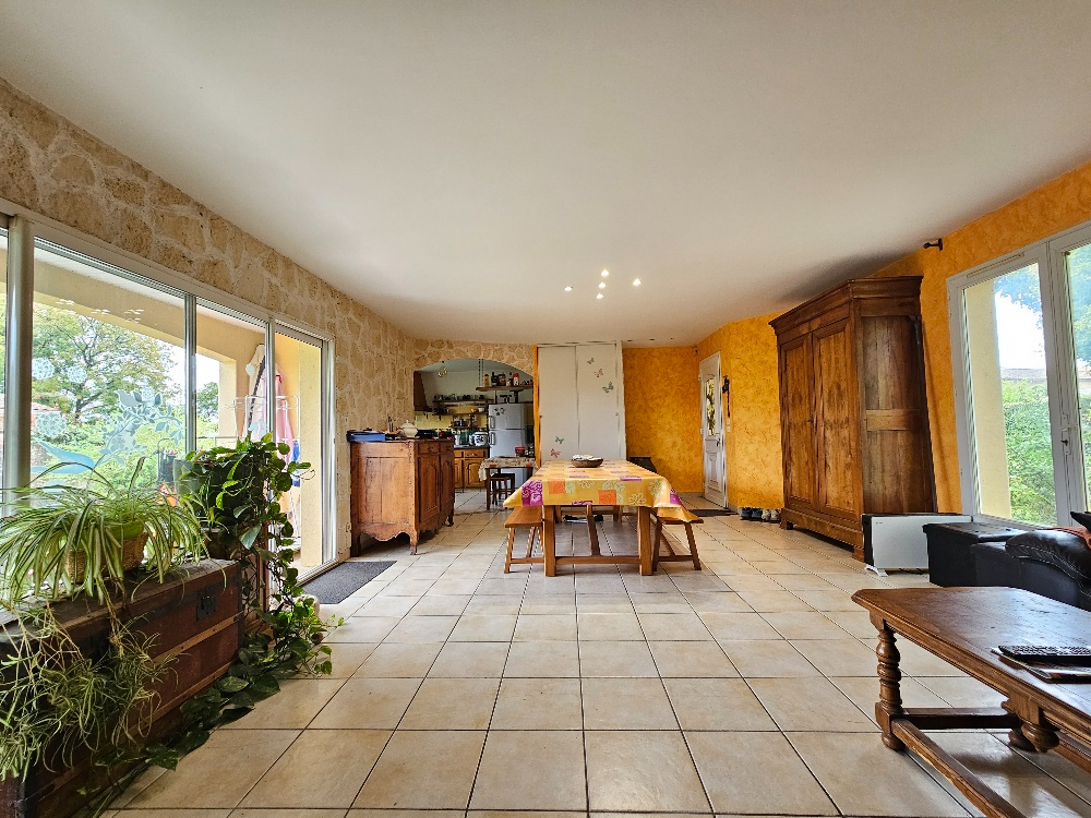 Photo Maison à vendre Mornac 4 chambres 121 m2 image 2/6