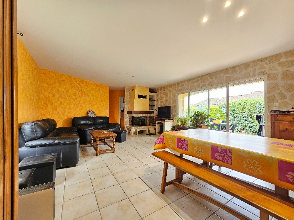 Photo Maison à vendre Mornac 4 chambres 121 m2 image 4/6