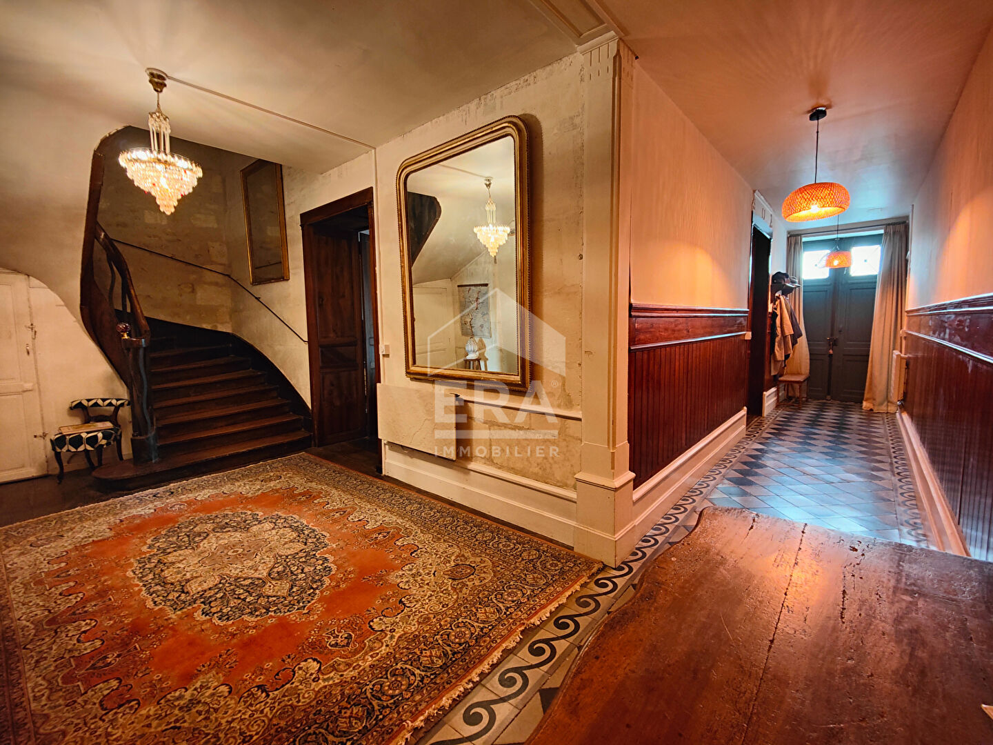 Photo A vendre maison Châteauneuf Sur Charente 10 pièce(s) 495 m2 image 3/6