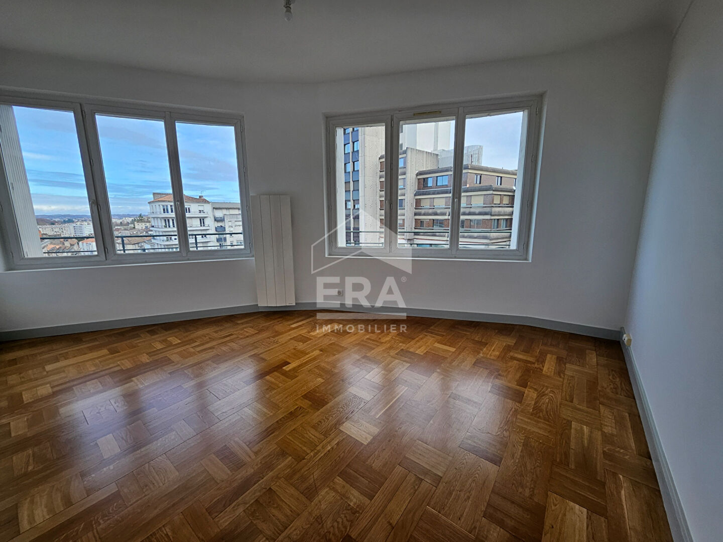 Photo APPARTEMENT ANGOULEME (T4) image 2/6