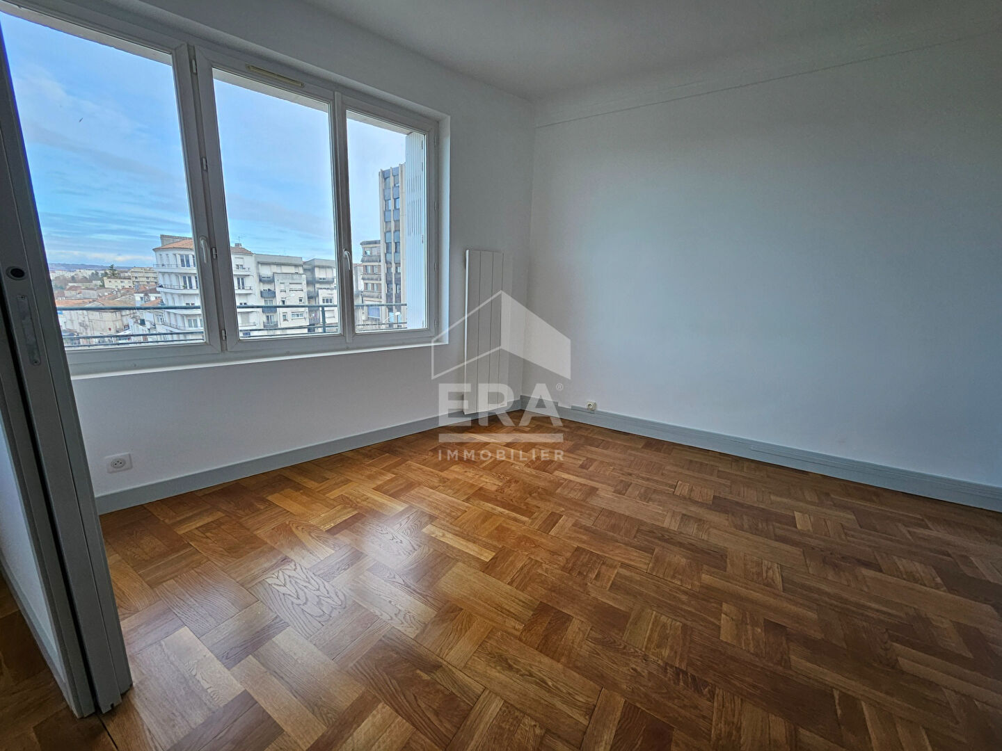 Photo APPARTEMENT ANGOULEME (T4) image 6/6