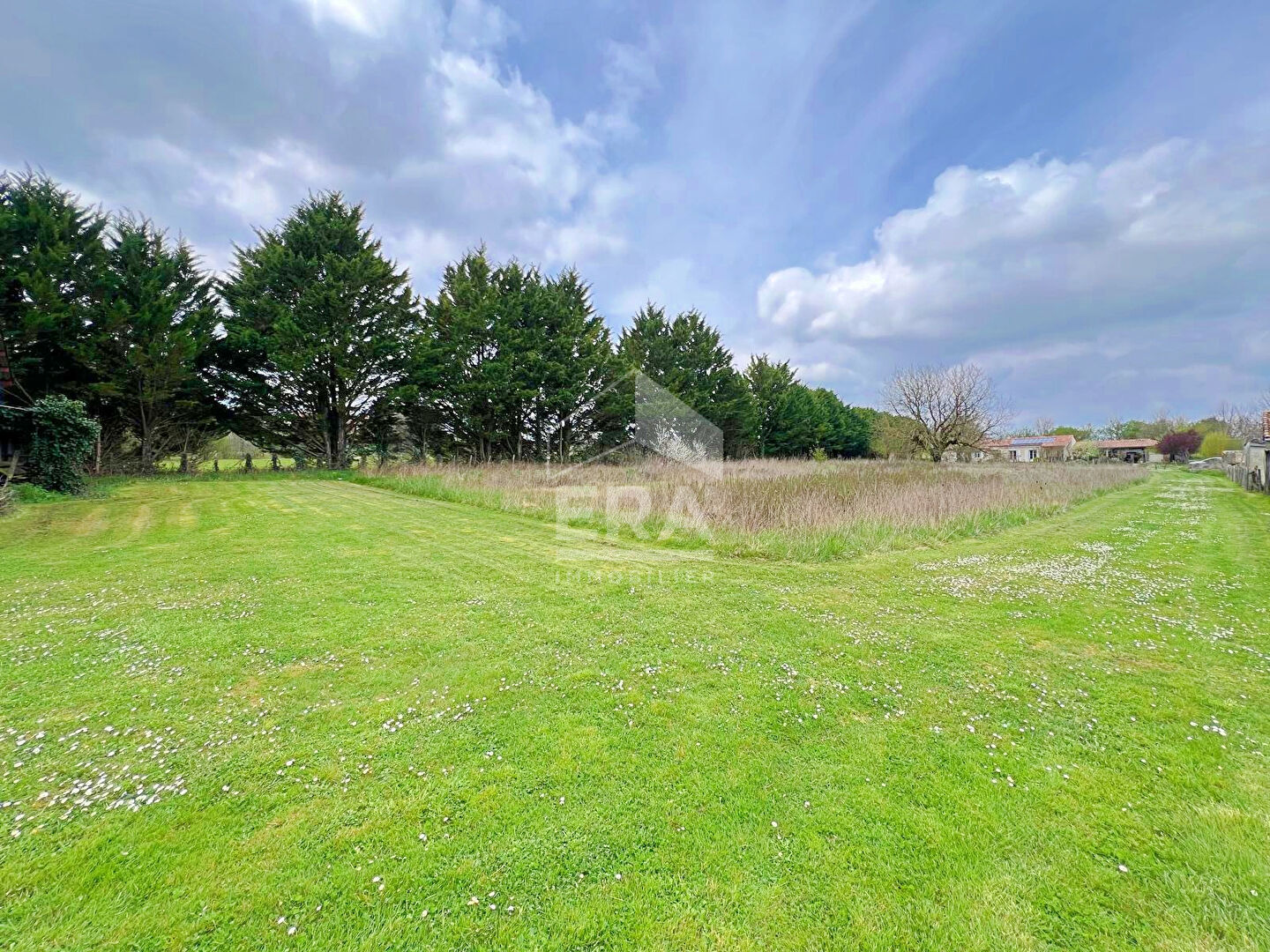 Photo Terrain Mouthiers Sur Boeme 3220 m2 image 3/3