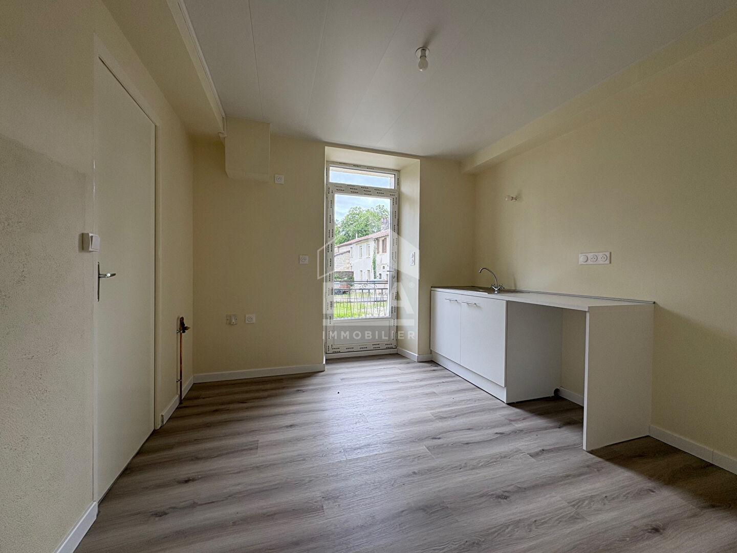 Photo MAISON TYPE II LA COURONNE image 1/6