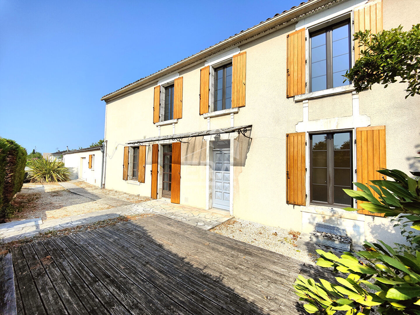 A vendre maison Châteaubernard 5 pièce(s) 112 m2