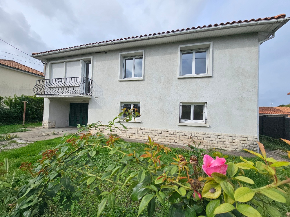 Maison à vendre Saint Michel 3 chambres, garage