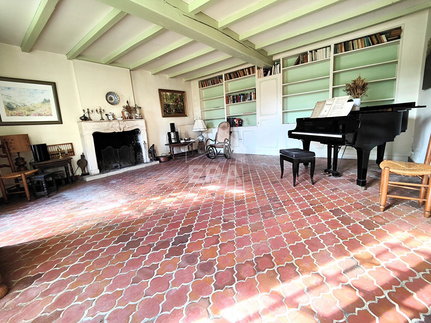 Photo A vendre maison Nercillac 7 pièce(s) 250 m2 image 5/6