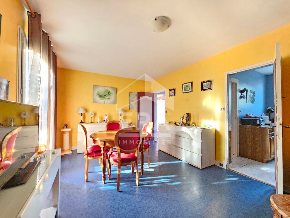 Photo Maison à vendre Saint Michel à vendre 4 chambres 95 m2 image 2/6