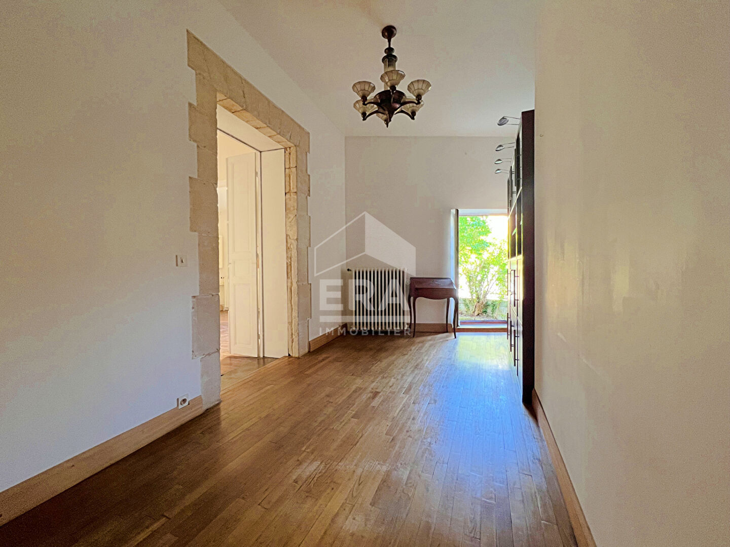 Photo Maison Nersac 8 pièce(s) 177 m2 - 6ch image 6/6