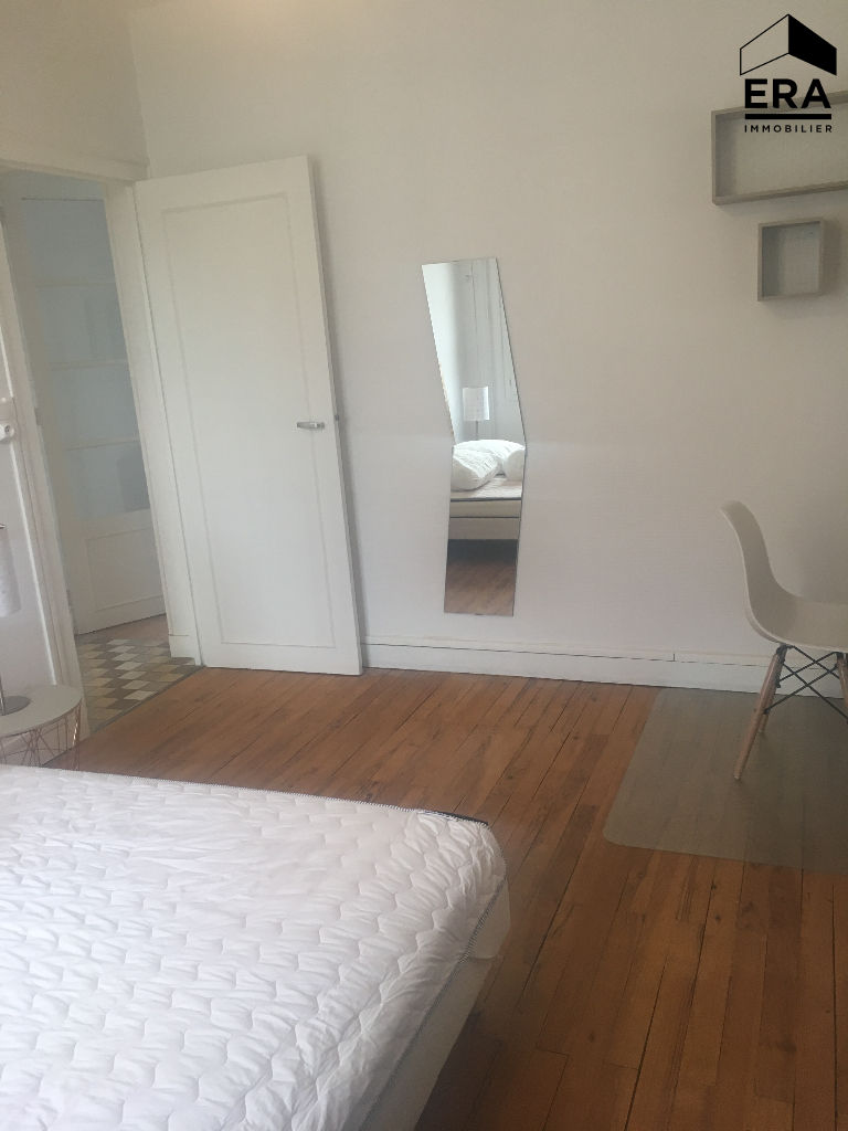 Photo A LOUER APPARTEMENT T2 MEUBLE BORDEAUX STADE CHABAN DELMAS image 4/6