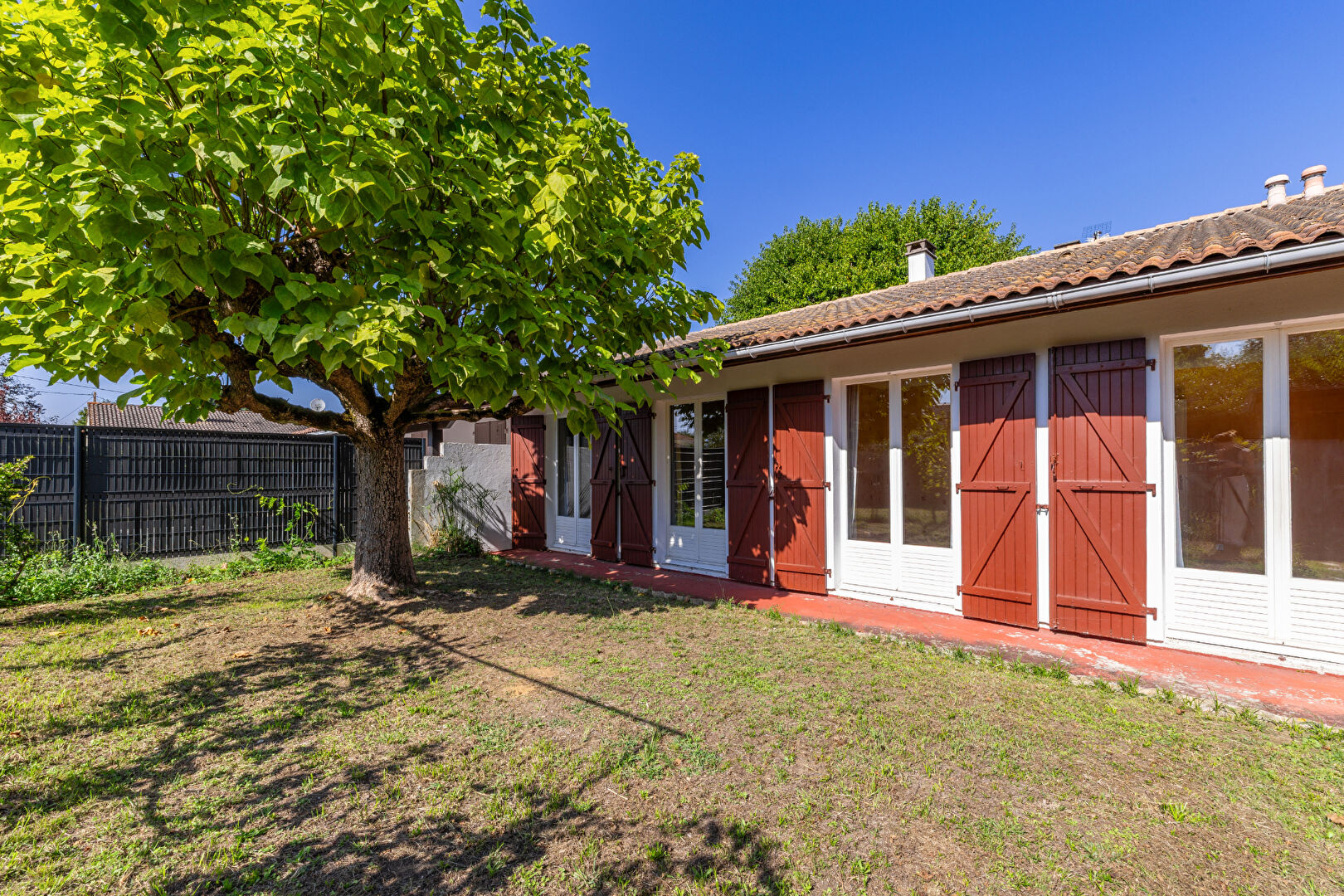 Photo LEOGNAN  CENTRE, 20 MIN DE BORDEAUX image 1/6