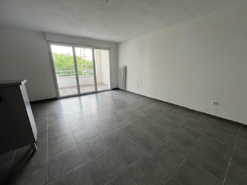 Photo Durantiere - Dans un petit collectif récent, bel appartement trois pièces, deux chambres. Ascenseur, terrasse et pkg en sous sol. image 1/5