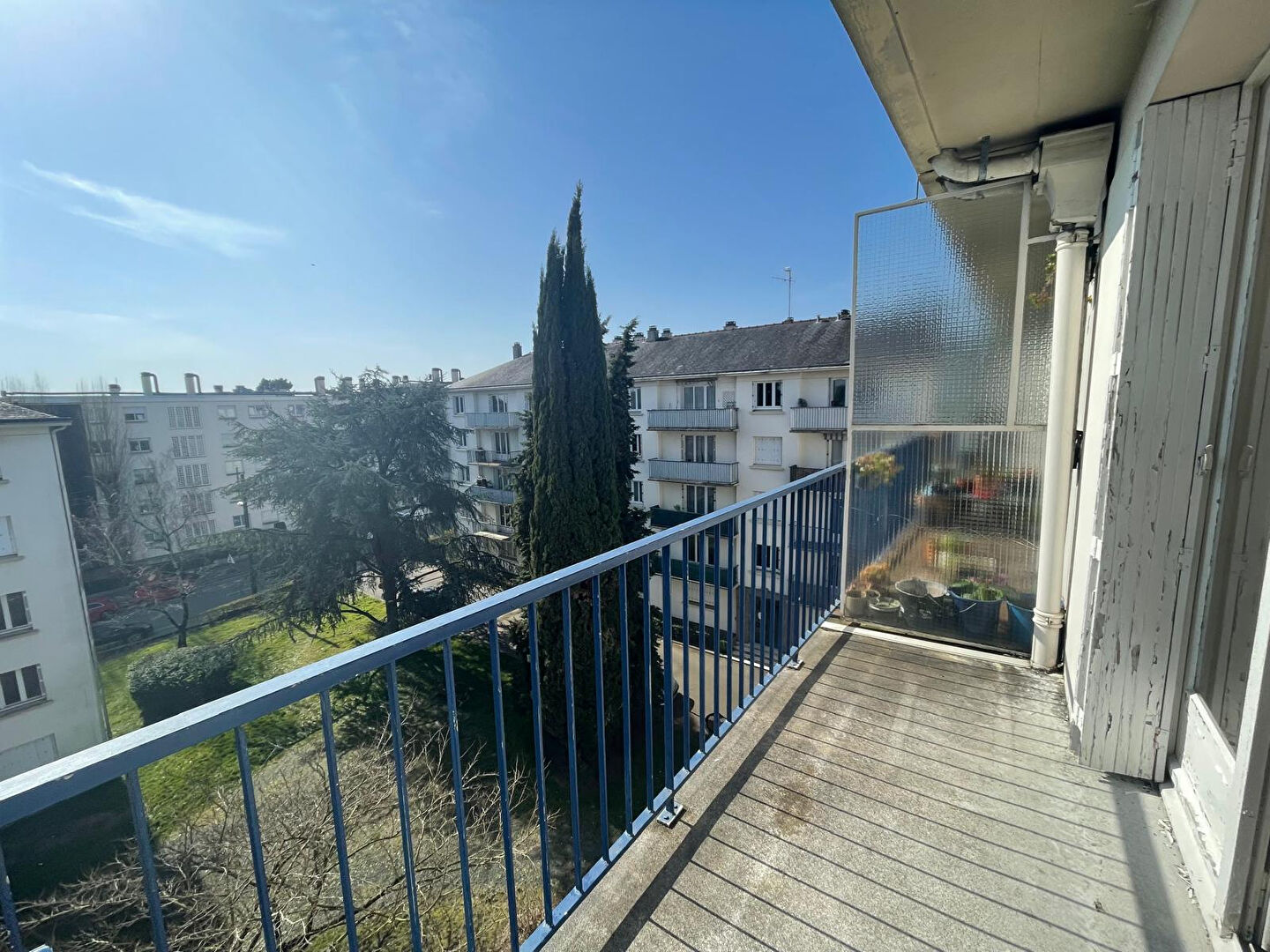 Photo Marrière - bel appartement deux pièces spacieux et lumineux. Balcon, pkg et cave. Possibilité d'améliorer le DPE facilement en D. image 2/5