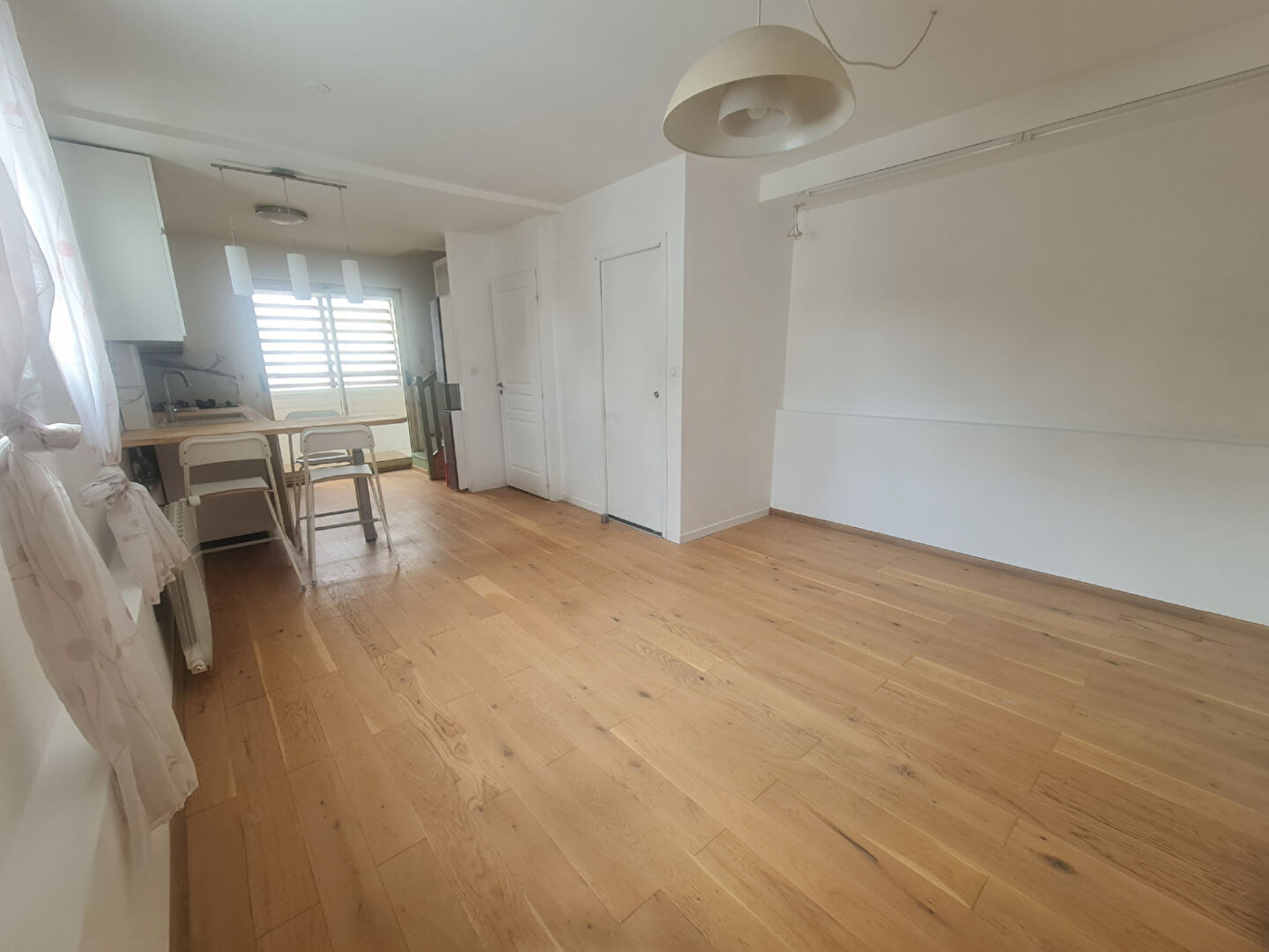 Croissant - Maison de Ville avec Potentiel de Réaménagement ? Idéal Investisseur ou Résidence Principale.