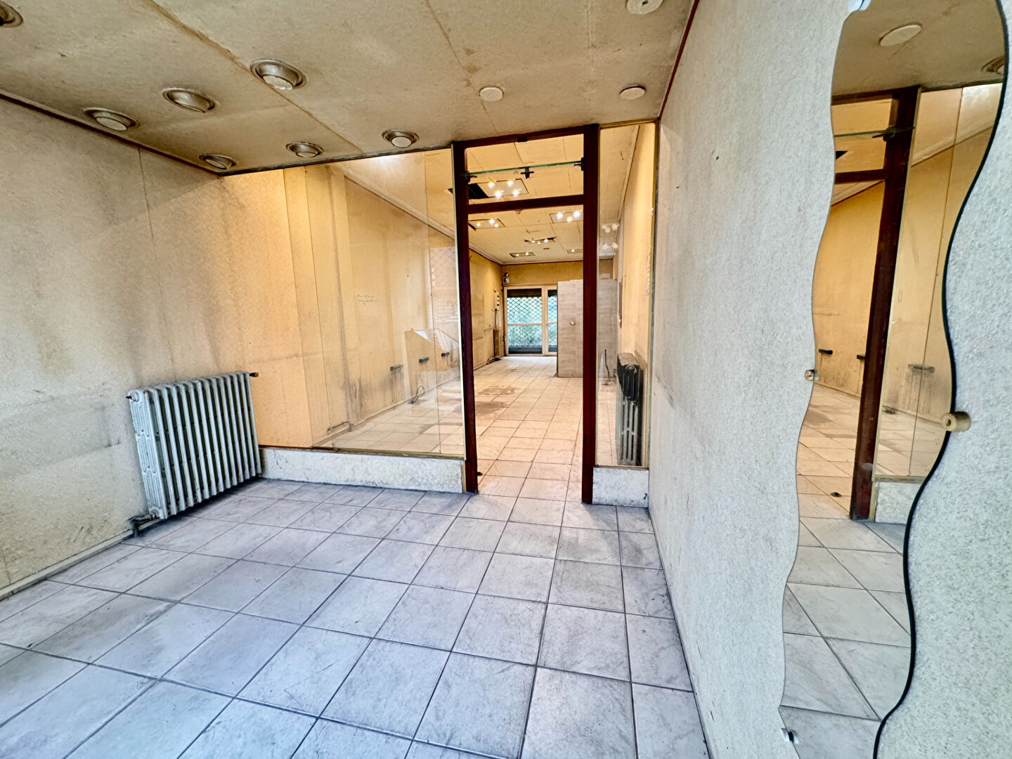 Local toutes activités sur Fontenay Sous Bois de 84,99 m2