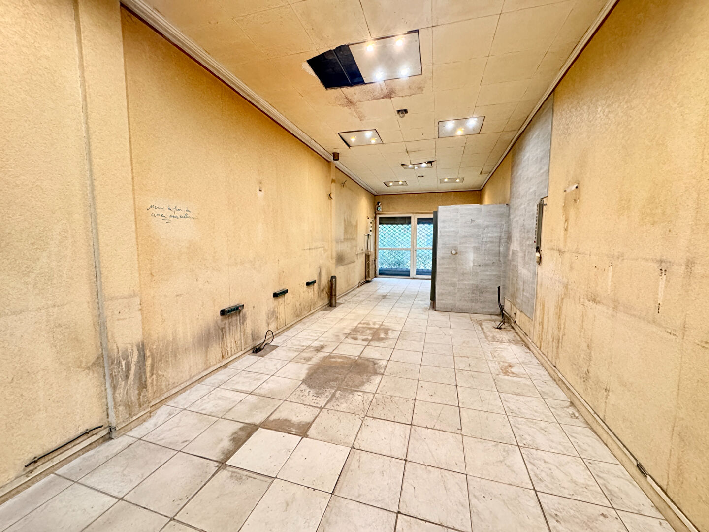 Photo Local toutes activités sur Fontenay Sous Bois de 84,99 m2 image 2/6