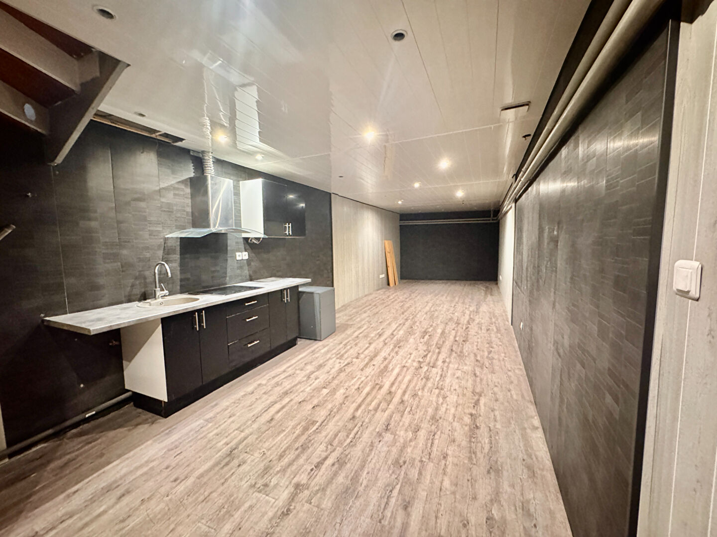 Photo Local toutes activités sur Fontenay Sous Bois de 84,99 m2 image 4/6