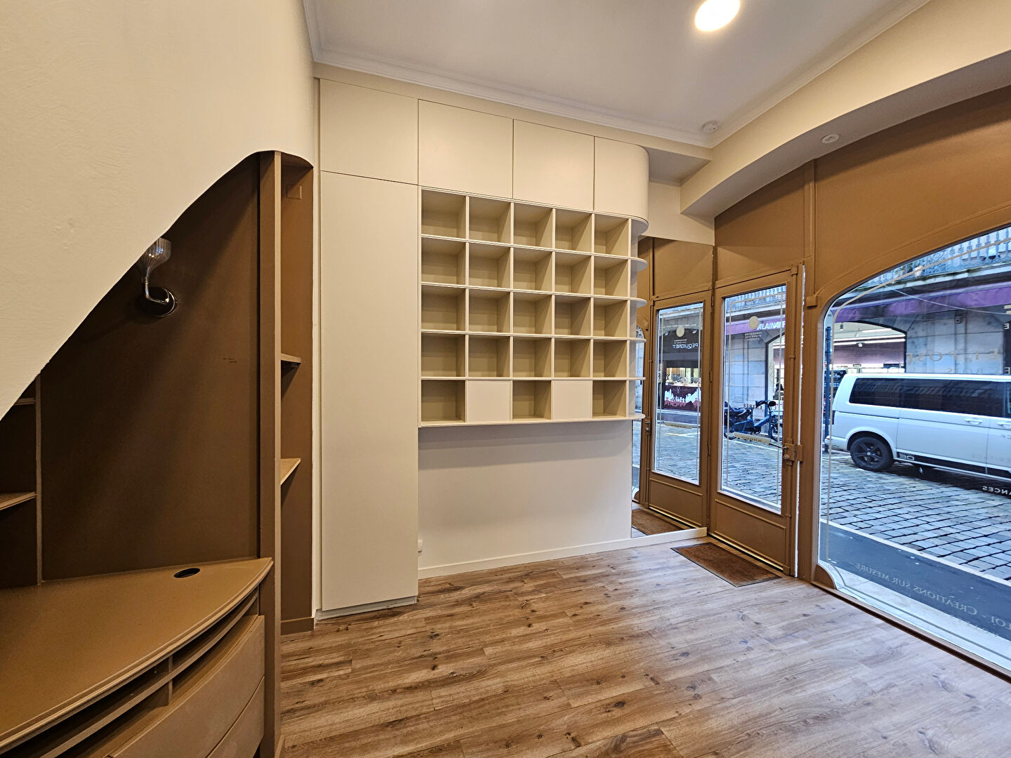 Photo Local commercial - à louer - Centre Ville rue Moncey image 3/3