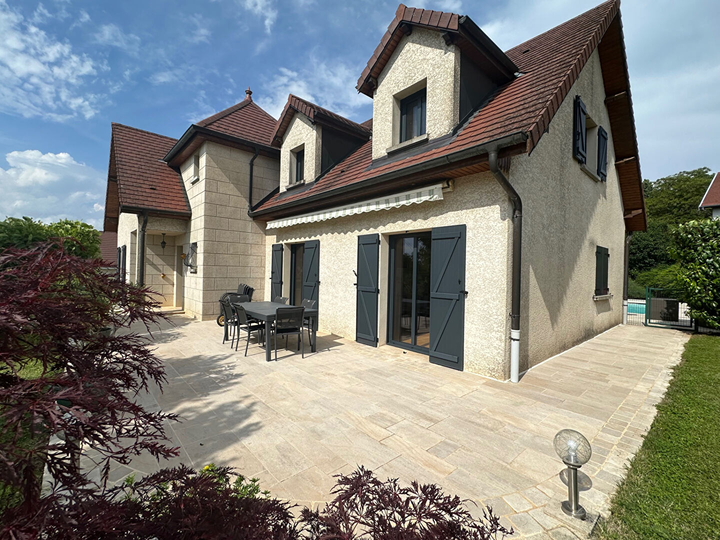 Photo 2 Maisons ,Abbans Dessus, 230 m2 + 110m2 image 3/6