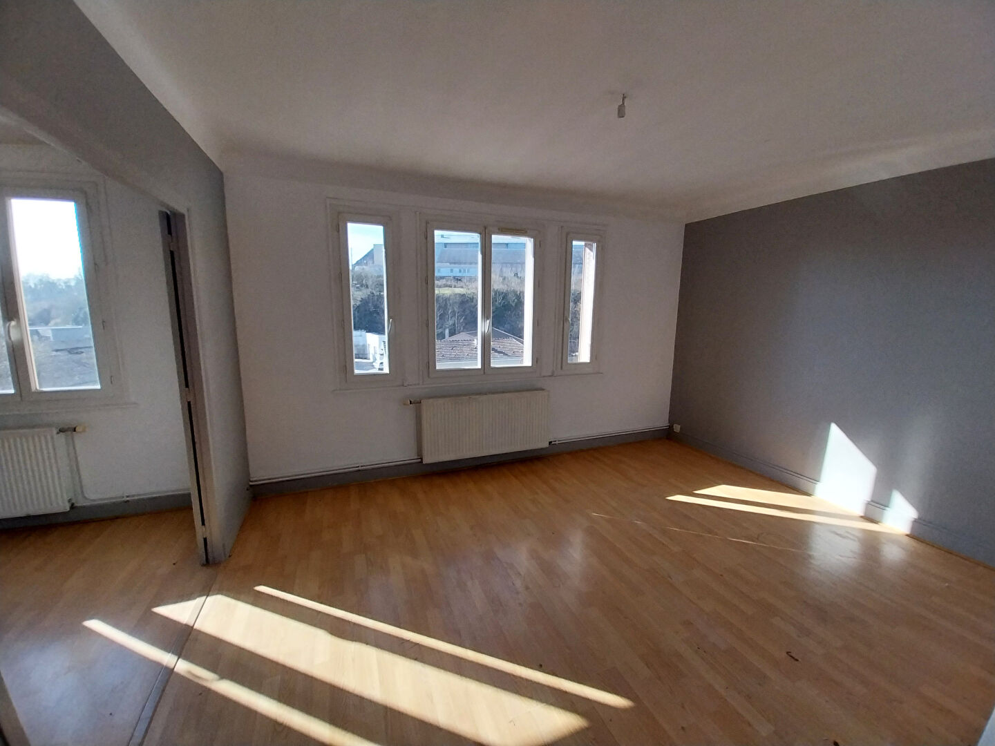 Photo Appartement Gray 4 pièce(s) image 5/6