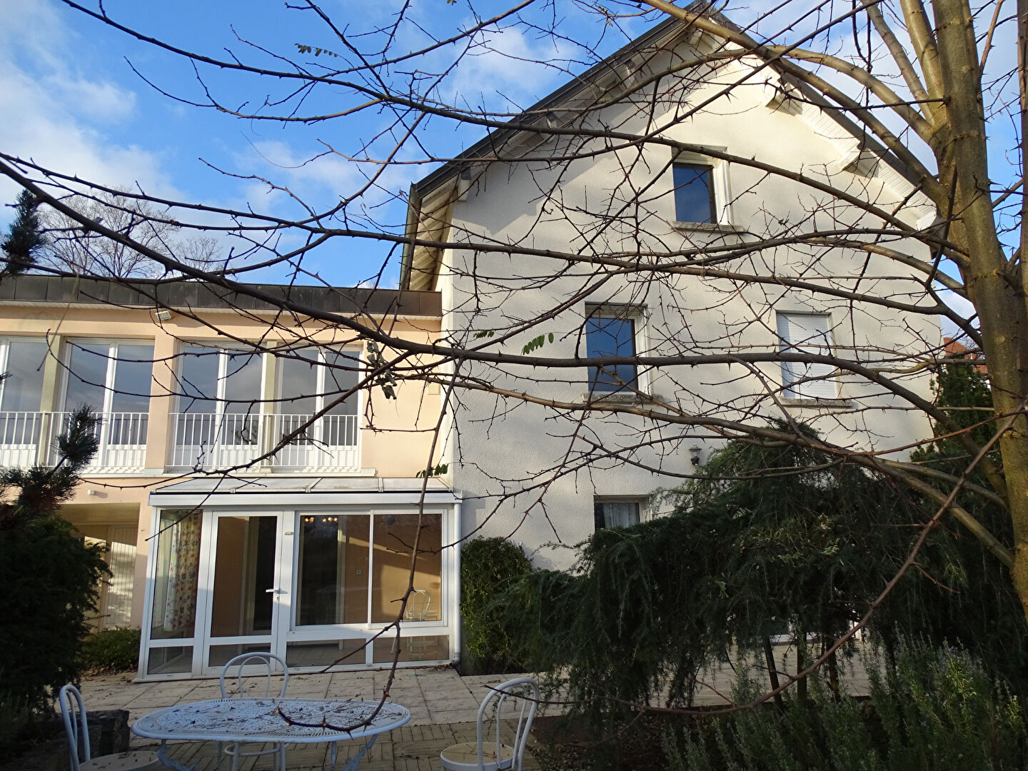 Photo Maison Arc Les Gray 8 pièce(s) 234 m2 image 2/6