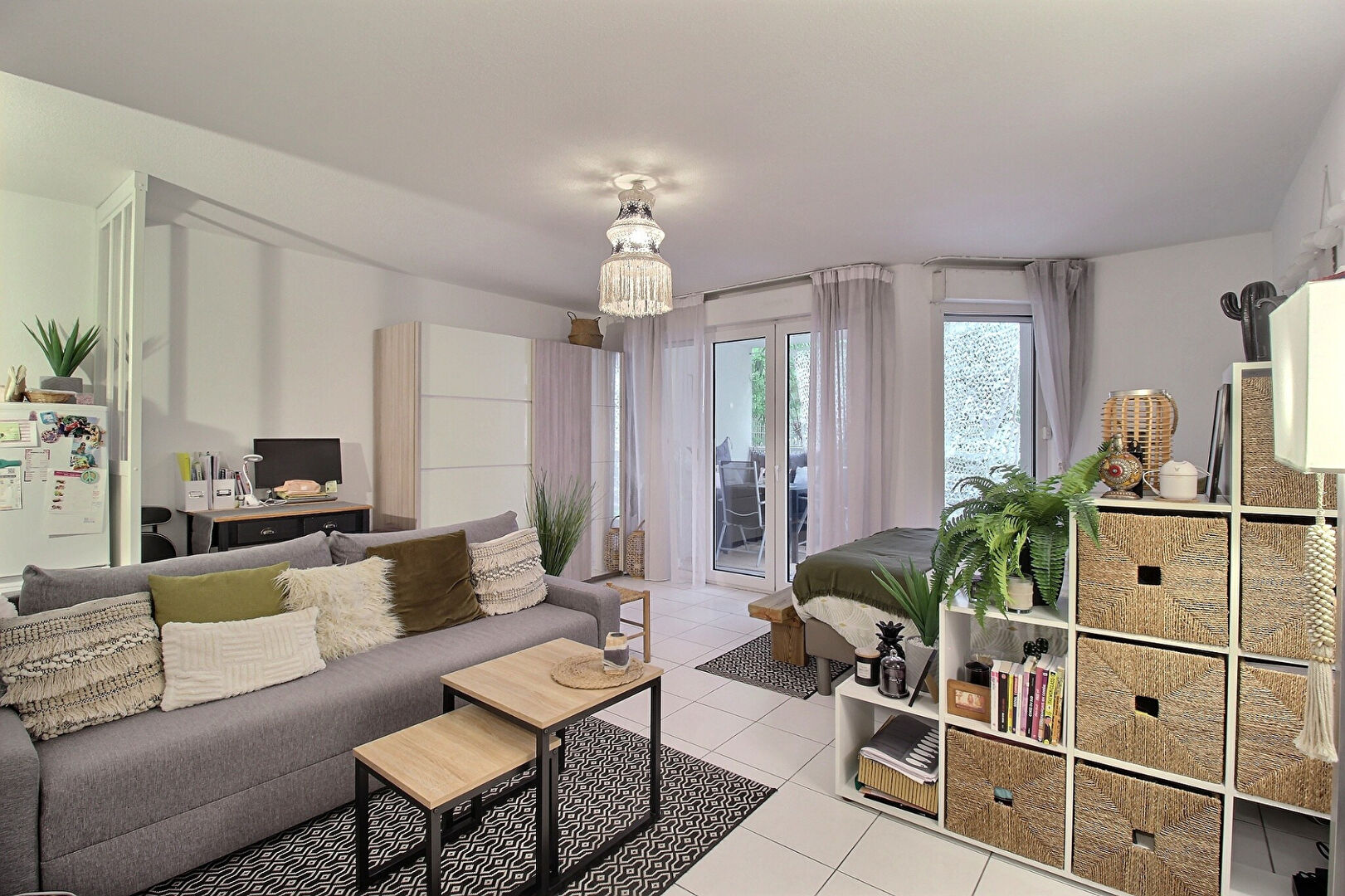 Photo Tour de la Babotte / Place Laissac | T1 en exclusivité avec terrasse rare en centre-ville image 2/6