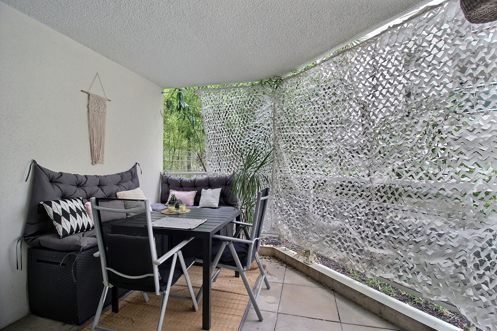 Photo Tour de la Babotte / Place Laissac | T1 en exclusivité avec terrasse rare en centre-ville image 3/6