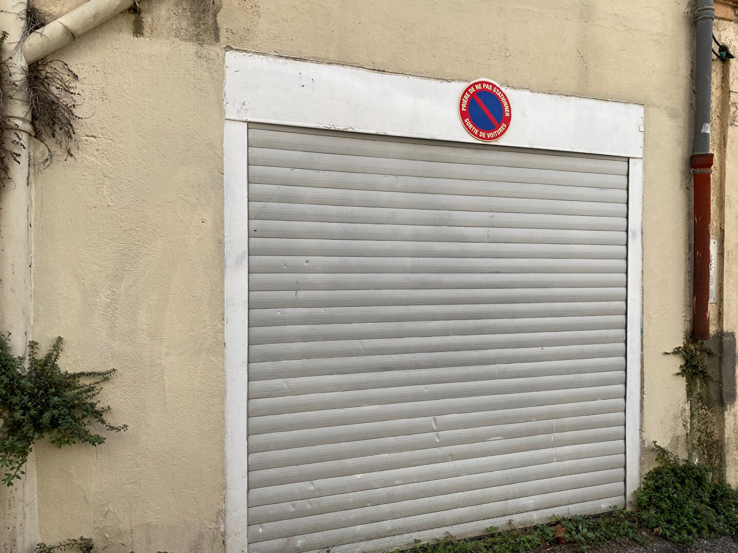 À VENDRE - Garage fermé secteur Beaux-Arts