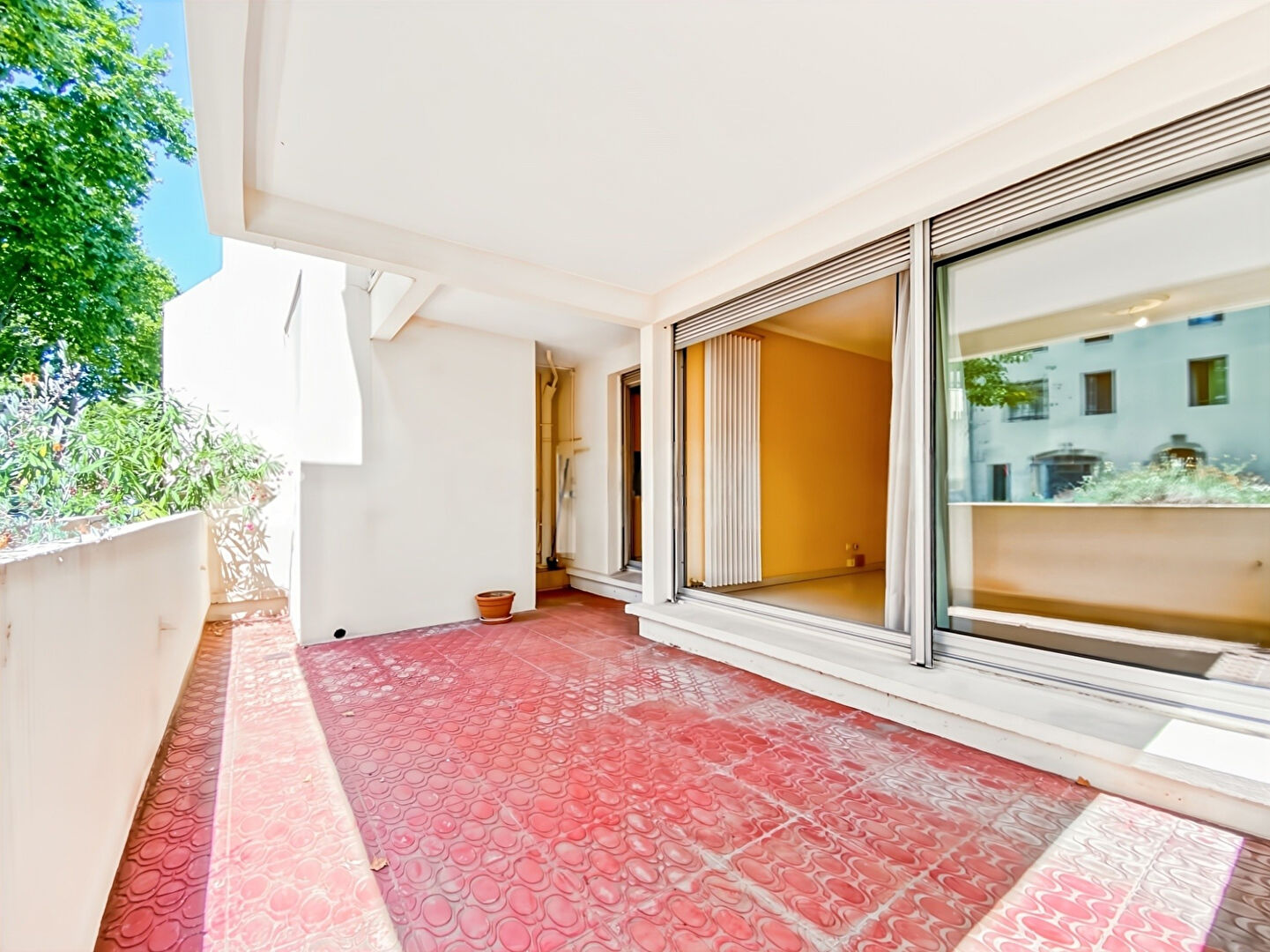 Photo Quartier Méditerranée - T4 en exclusivité avec deux terrasses, garage et cave image 1/6