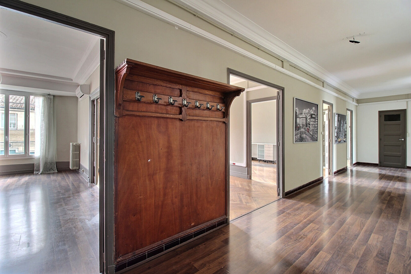 Emplacement exceptionnel - Bureaux de 160,5 m² avec vue imprenable sur la Comédie.