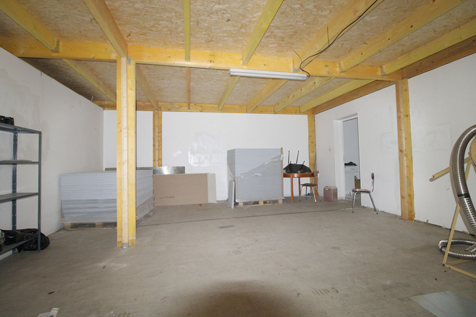 Photo Entrepôt avec bureau Narbonne image 3/5