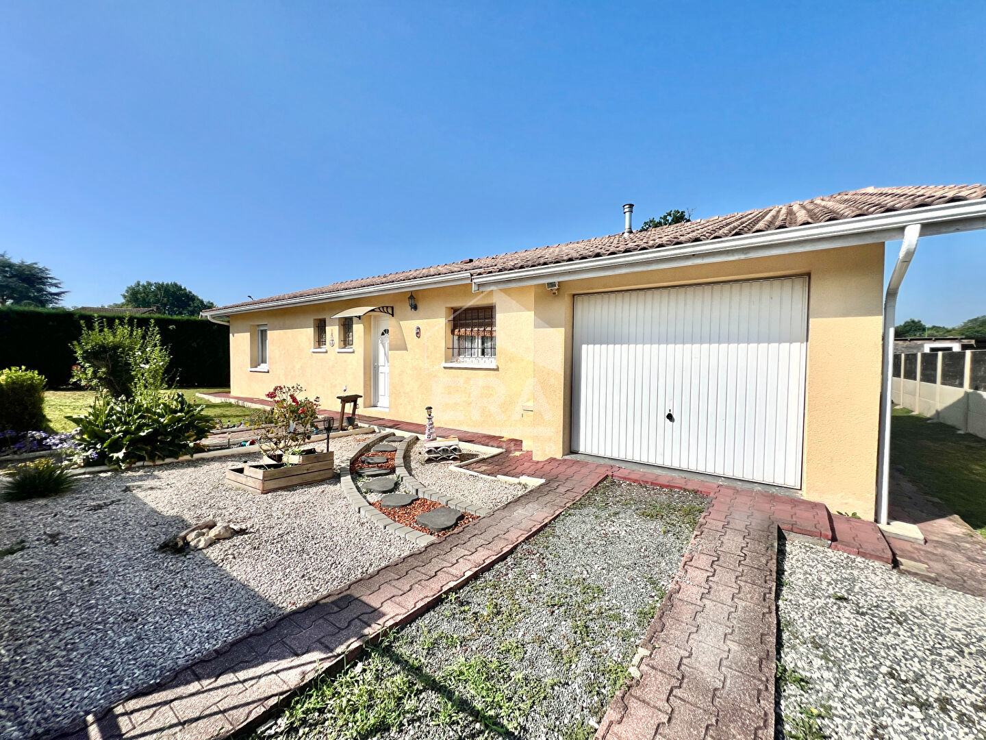 Photo Maison Hostens 5 pièces 99m2 image 1/6