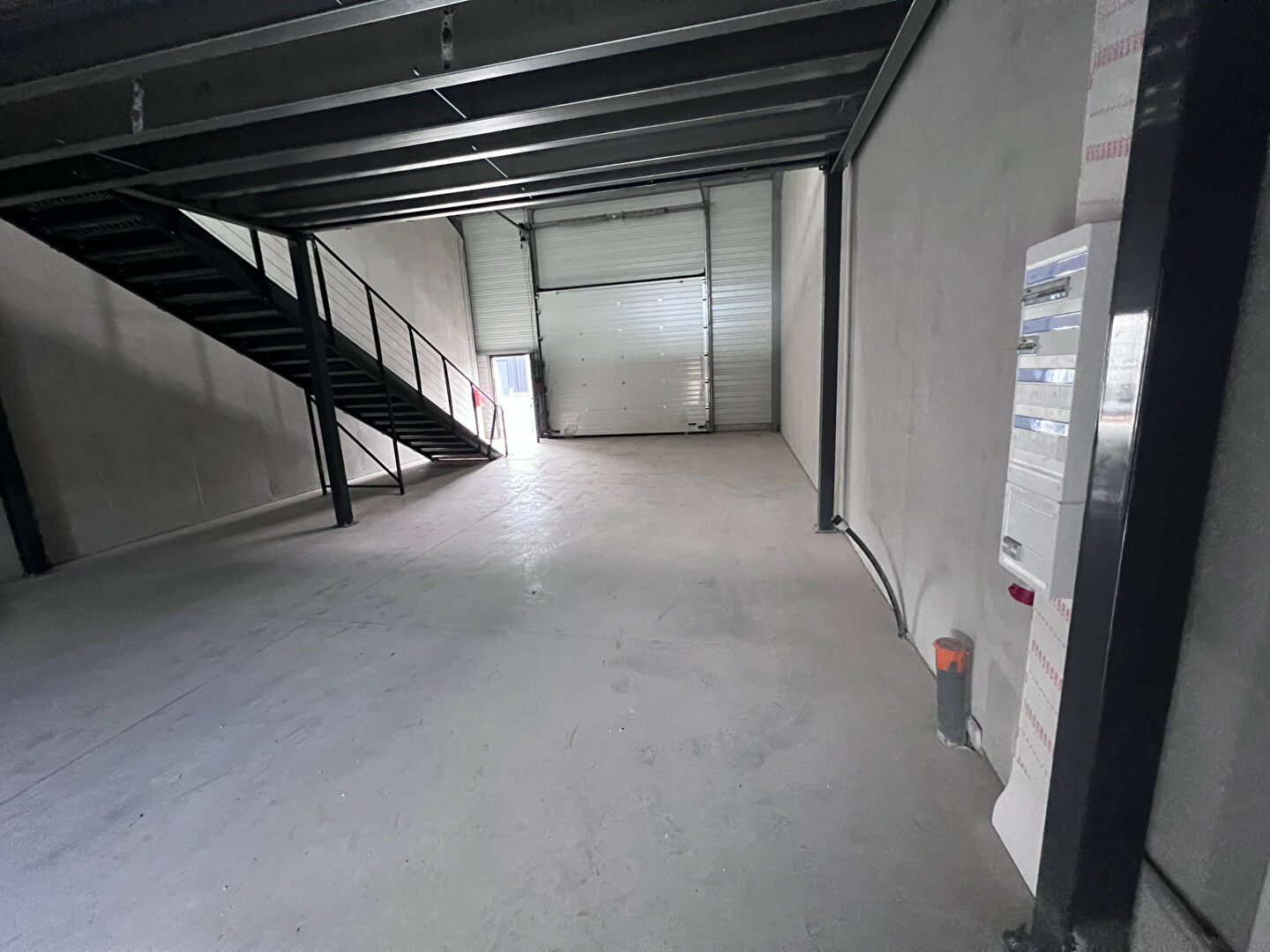 Photo Entrepôt / local industriel Le Teich image 3/6