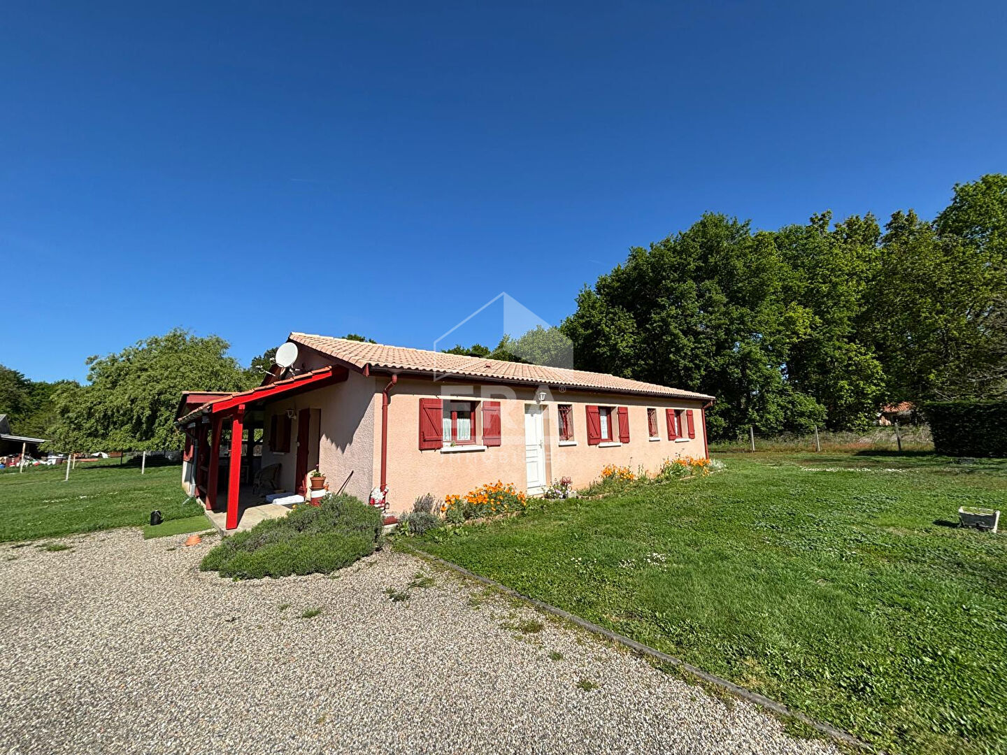 Photo Maison Le Tuzan 5 pièces 100 m2 image 2/6