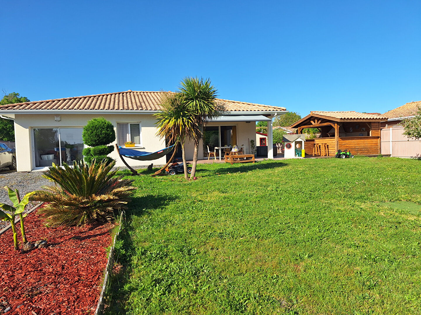 Photo Maison Salles 5 pièces 99 m2 image 1/6