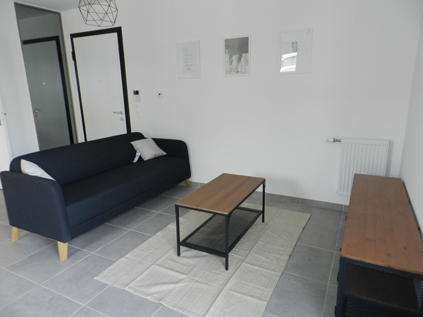 Photo FAVERGES. APPARTEMENT 2 PIECES MEUBLE AVEC GARAGE image 3/6