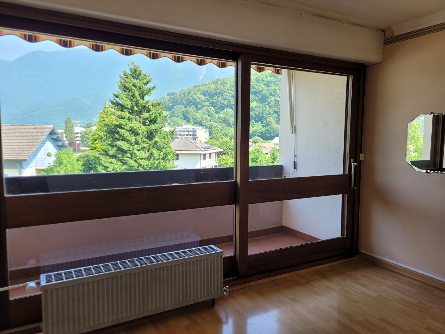 Photo FAVERGES. APPARTEMENT 4 PIECES AVEC CAVE image 6/6