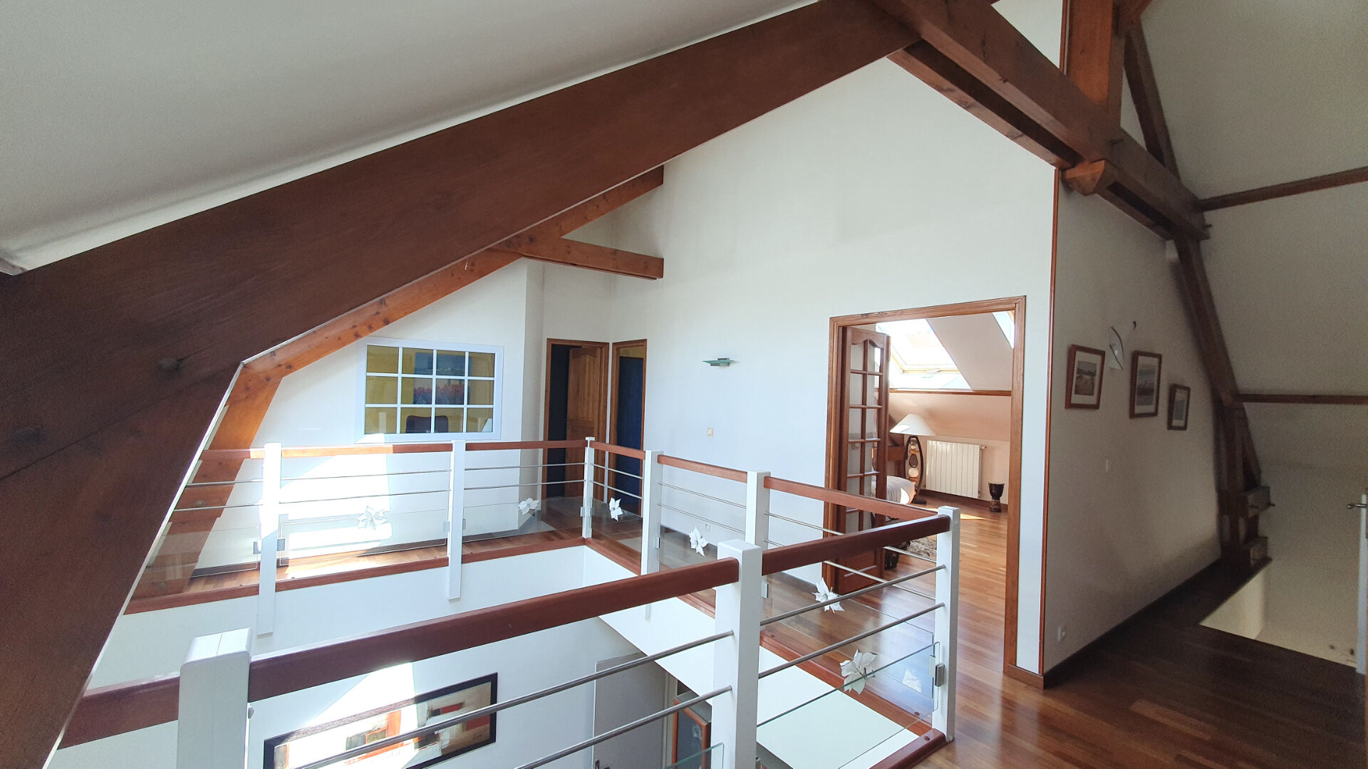 Photo MAISON proche métro image 2/6