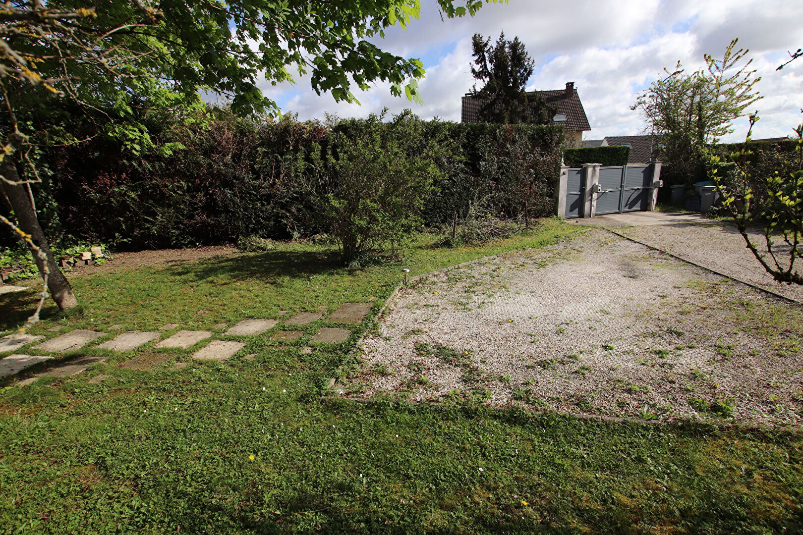 Photo TERRAIN PLAT À BATIR de 272 m2 à LINAS image 2/6