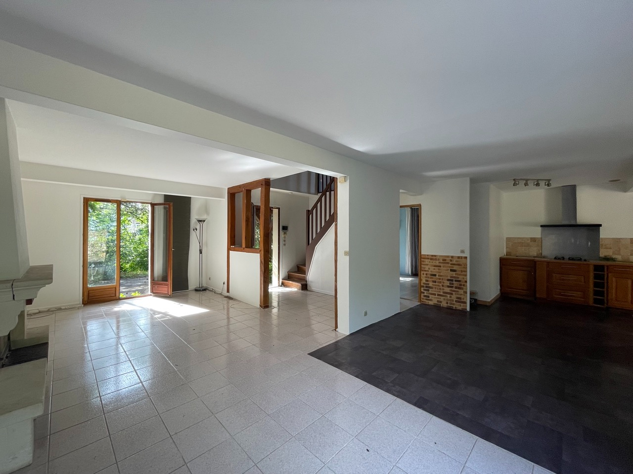 Photo Maison Linas 6 pièce(s) 140 m2 image 2/6